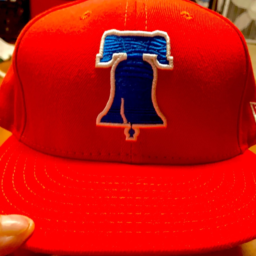 Man Snapback Hat - image 1